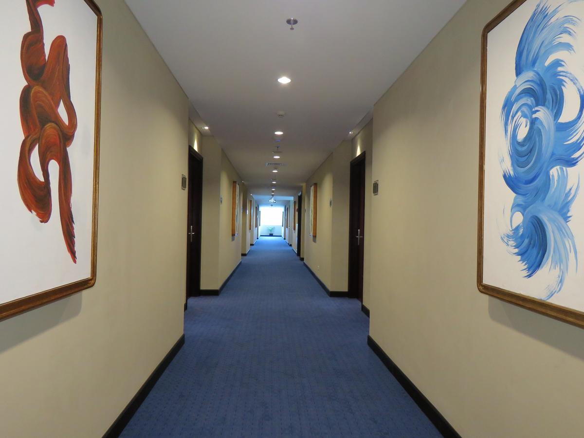 Hotel D'Primahotel Kualanamu Airport Medan 4*